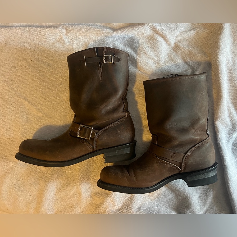 Frye Veronica engineer boot 12R US W12